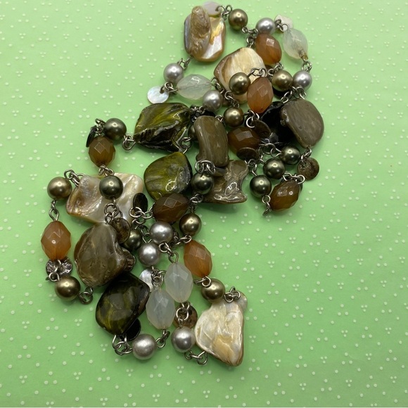 Natural Shell & Glass Beads Boho Style Necklace - Picture 7 of 7